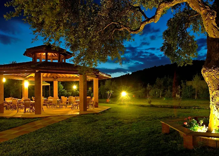 منتجع Resort Capalbio كابالبيو