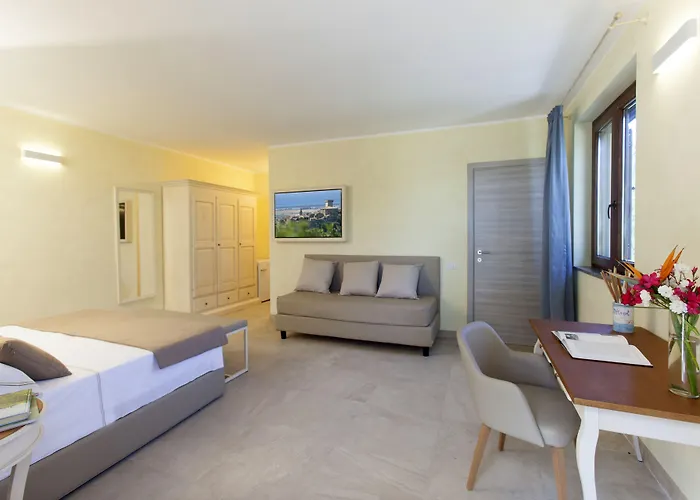 Resort Capalbio 3* كابالبيو